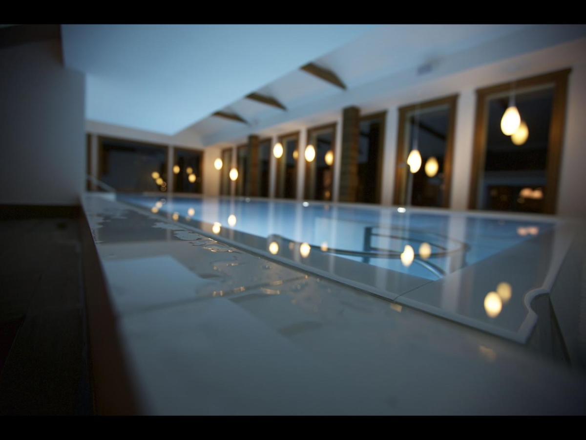 Appartamento Jardin Des Alpes. ลาตุยเล ภายนอก รูปภาพ